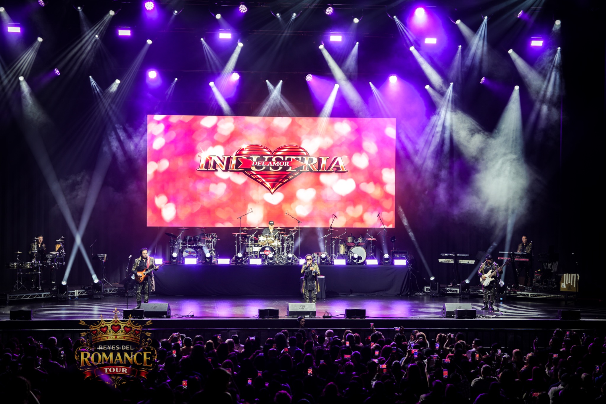 Industria del Amor en concierto